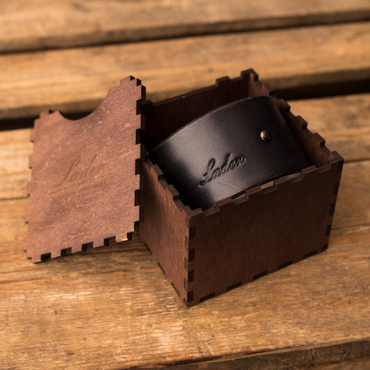 Odinė apyrankė Grand | Juodos spalvos